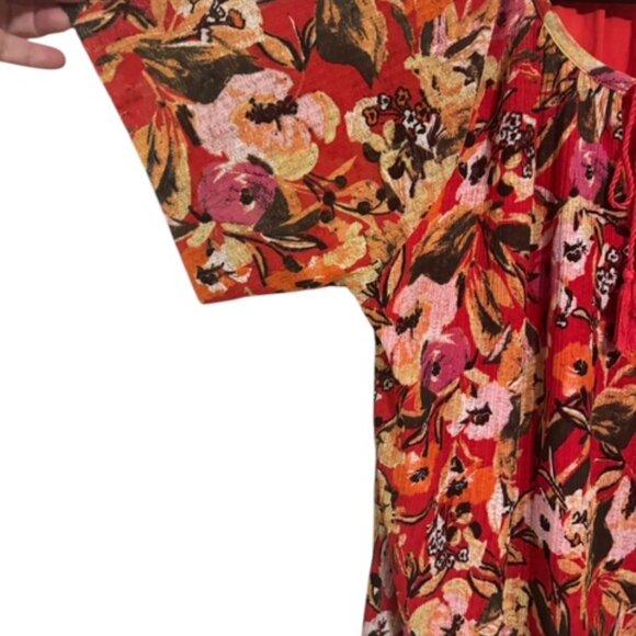 ❤️ELLEN TRACY  FLORAL PRINT TOP w/NECKLINE TASSEL TIE - Picture 3 of 8